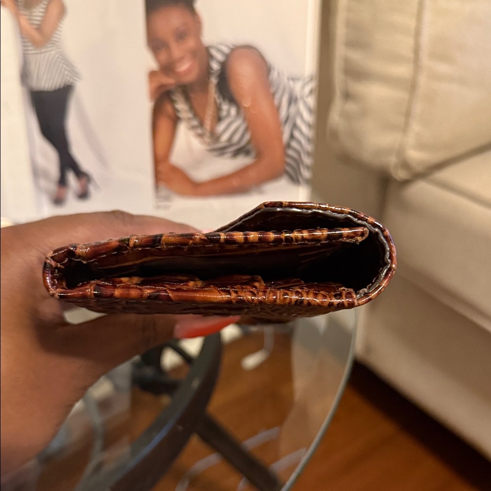 Brahmin Veronica  Wallet - Picture 4 of 8